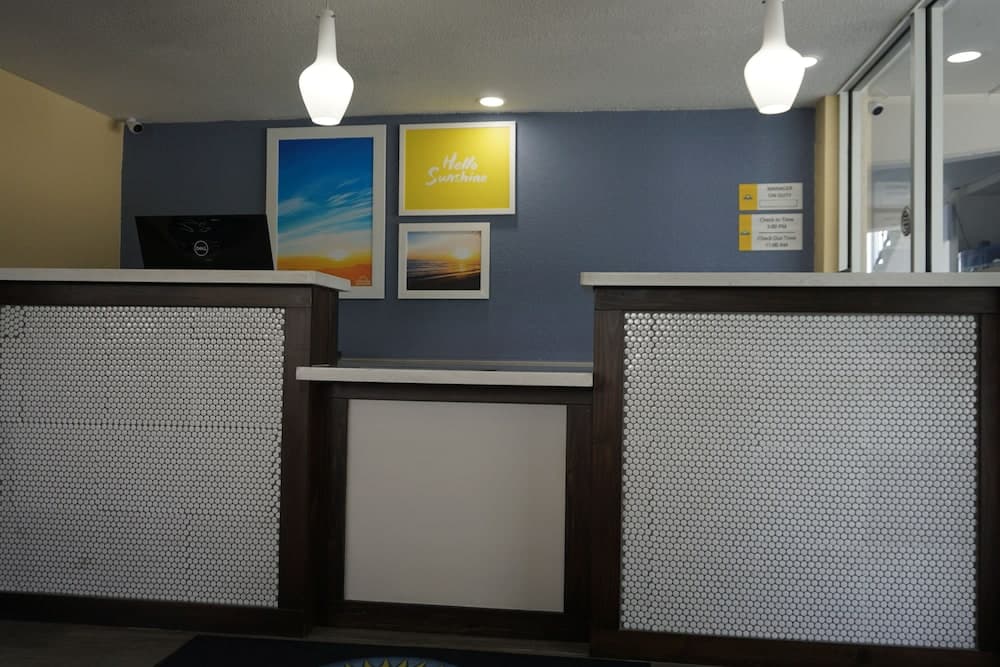 Days Inn by Wyndham Apopka/Orlando property views in Apopka, FL — gallery photo 3