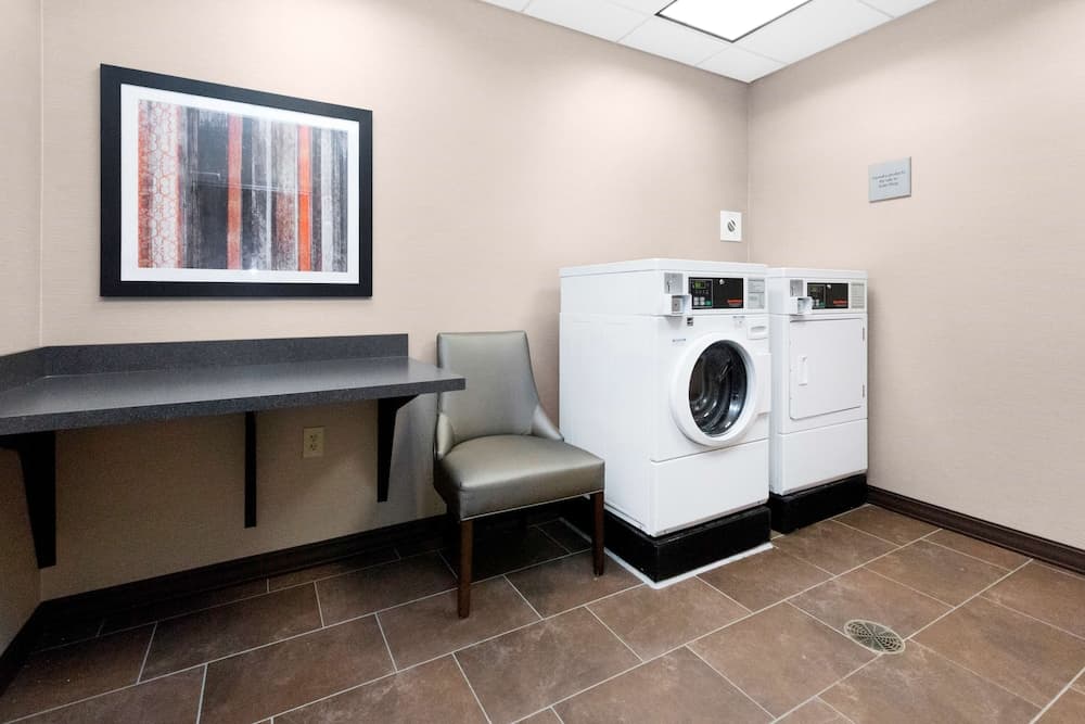 Hampton Inn Butler gallery photo in Butler, PA — image 9