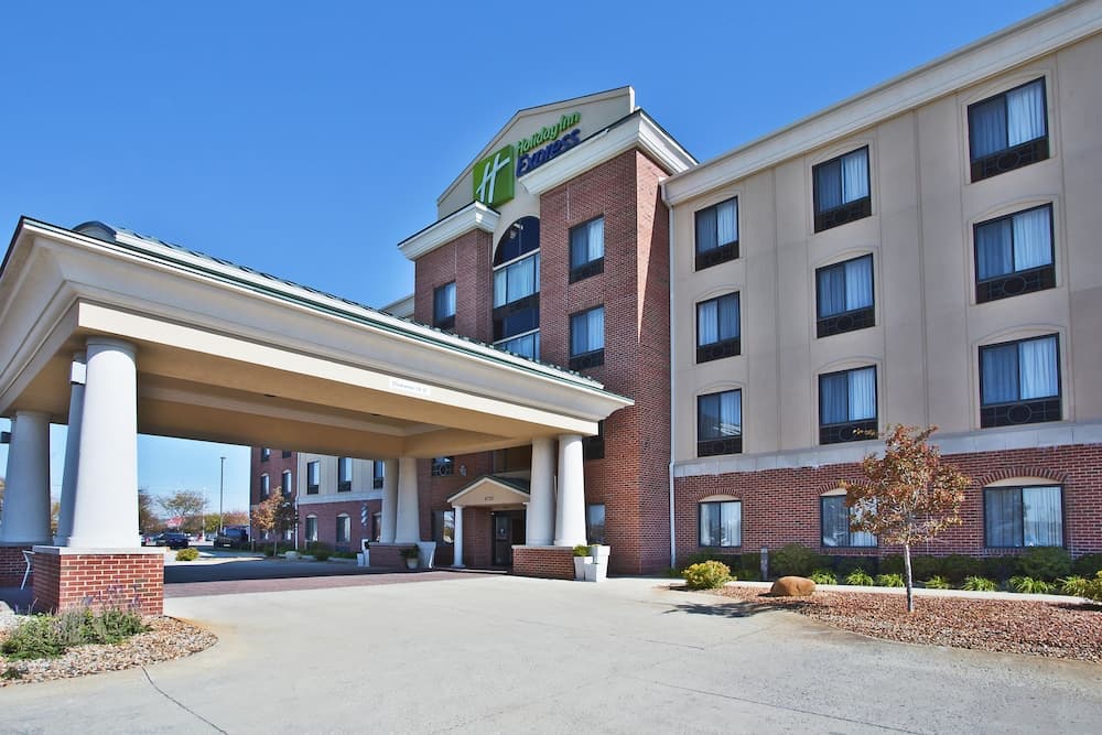 Holiday Inn Express Hotel & Suites ANDERSON NORTH by IHG — hotel in Anderson, Indiana