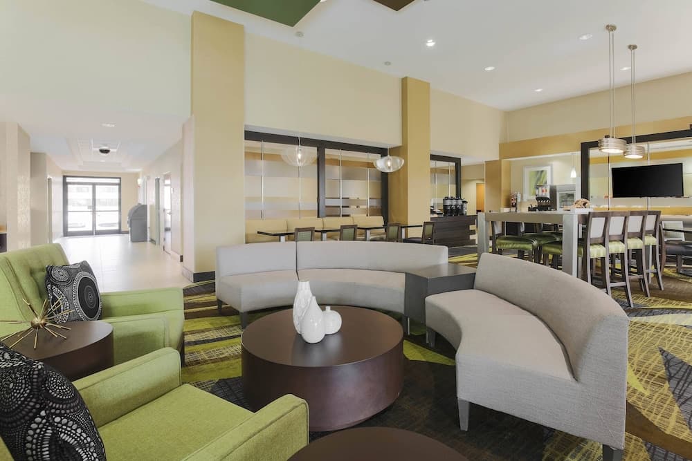 Springhill Suites Marriott Quail Springs interior in Oklahoma City, OK — gallery photo 2