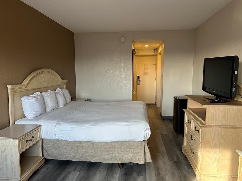 Hilltop Inn & Suites gallery photo in Yonkers, NY — image 6