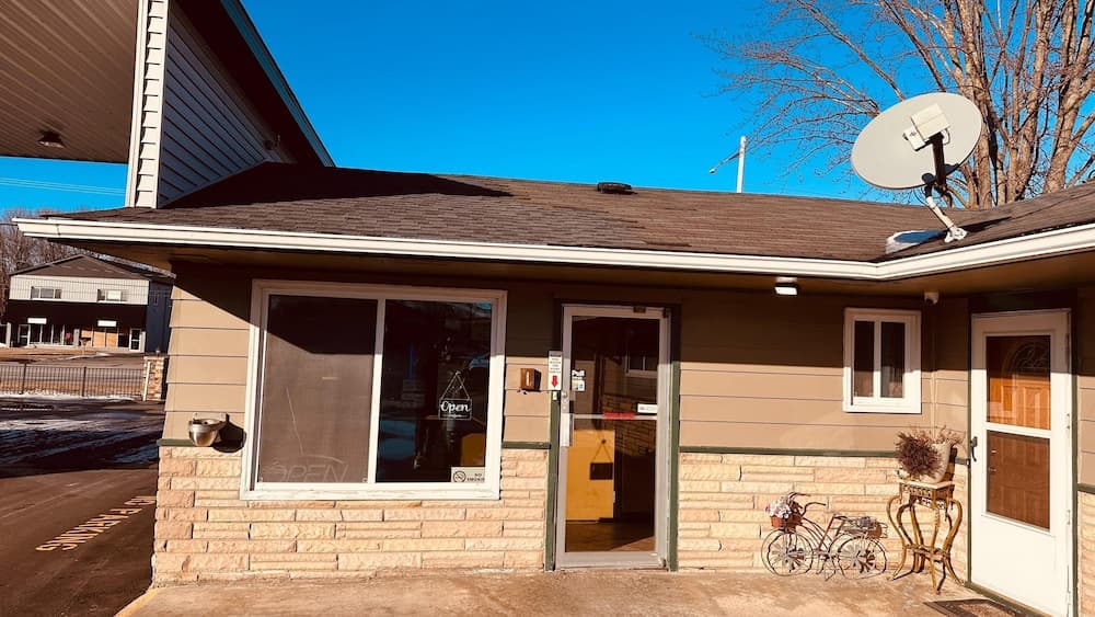 Curry’s Motel by OYO Saginaw MI gallery photo in Saginaw, MI — image 10