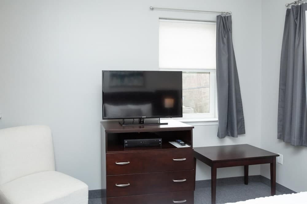 The Acorn Suites gallery photo in Mebane, NC — image 18