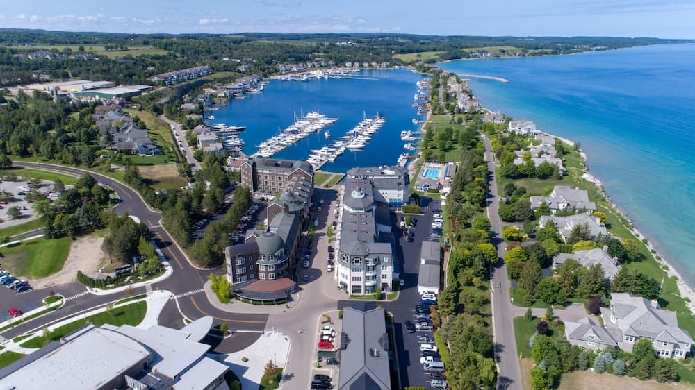 Village Suites Bay Harbor featured exterior or lobby in Petoskey, MI — similar hotel