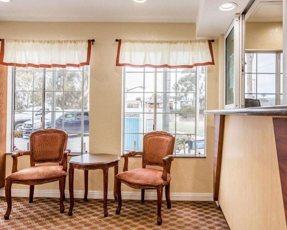 Hotel Avenida, San Clemente Beach interior in San Clemente, CA — gallery photo 2
