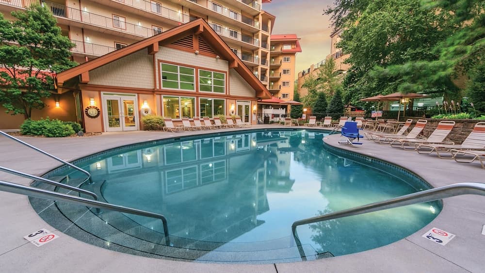 Holiday Inn Club Vacations Smoky Mountain Resort by IHG featured exterior or lobby in Gatlinburg, TN — similar hotel