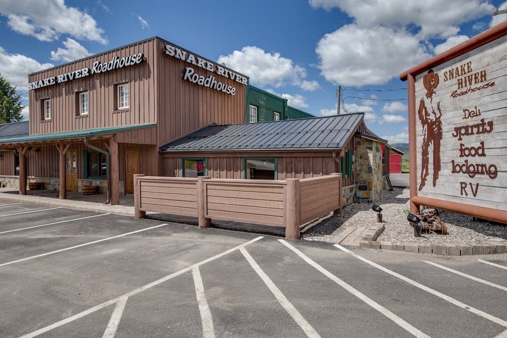 Snake River Roadhouse #4 Big Brown featured exterior or lobby in Swan Valley, ID — similar hotel