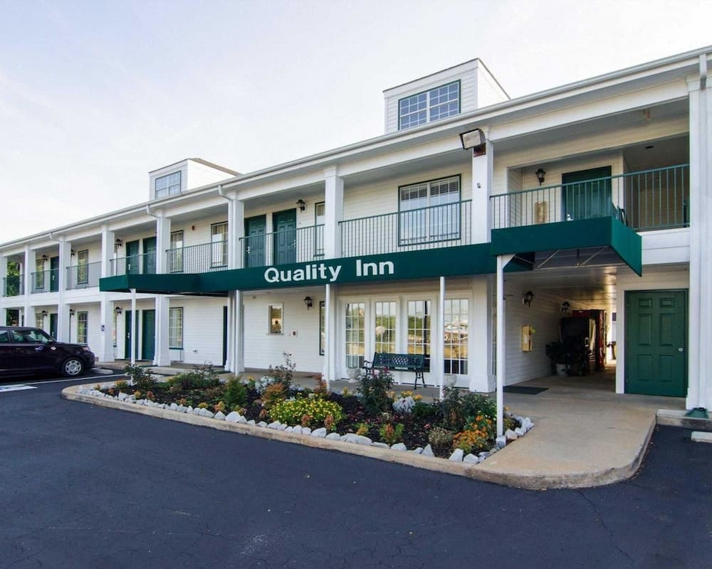 Quality Inn Hartwell property views in Hartwell, GA — gallery photo 3