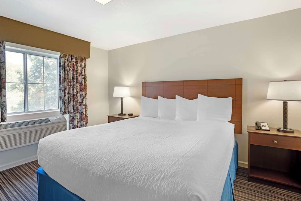 Best Western Clovis Cole gallery photo in Clovis, CA — image 33