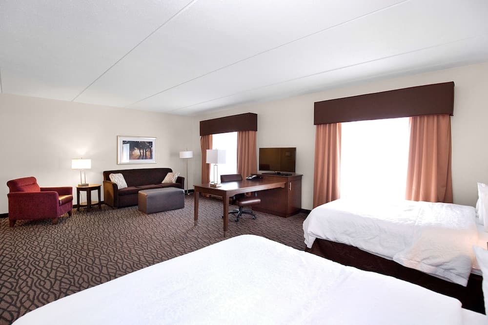 Hampton Inn Butler gallery photo in Butler, PA — image 8