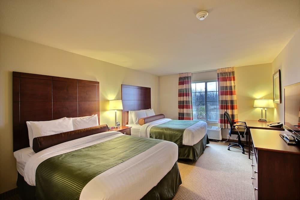 AmericInn by Wyndham Oshkosh gallery photo in Oshkosh, WI — image 27