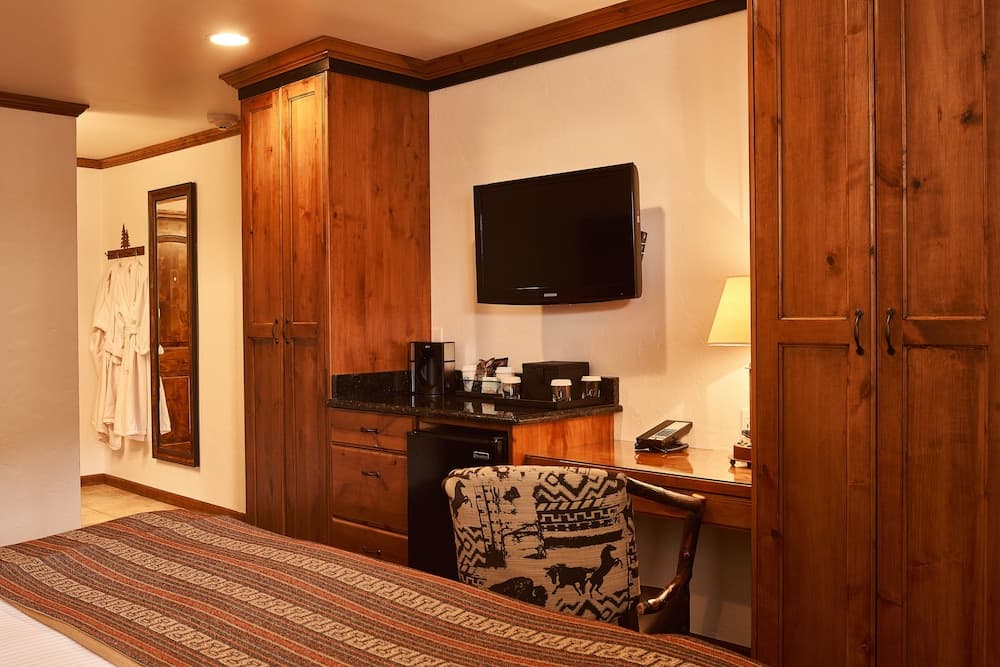 Parkway Inn of Jackson Hole property views in Jackson, WY — gallery photo 3
