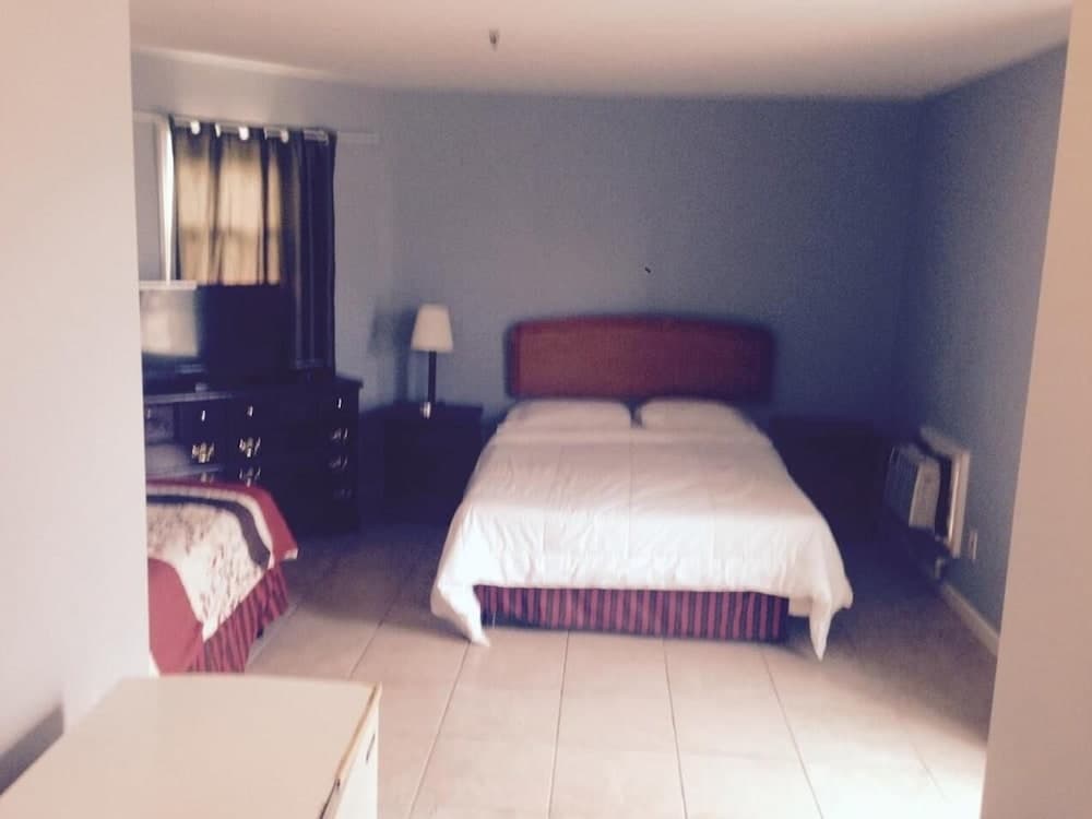 Hotel Charlee Sea Breeze - Oceanblock property views in Seaside Heights, NJ — gallery photo 3