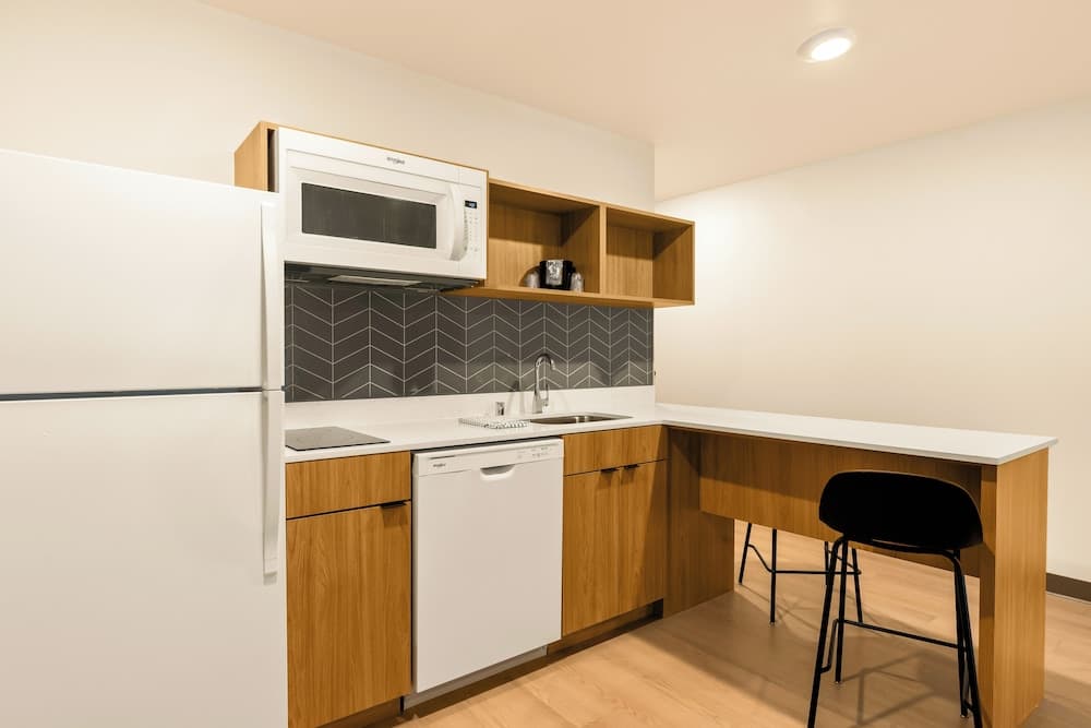 LivAway Suites- Syracuse gallery photo in Syracuse, NY — image 24