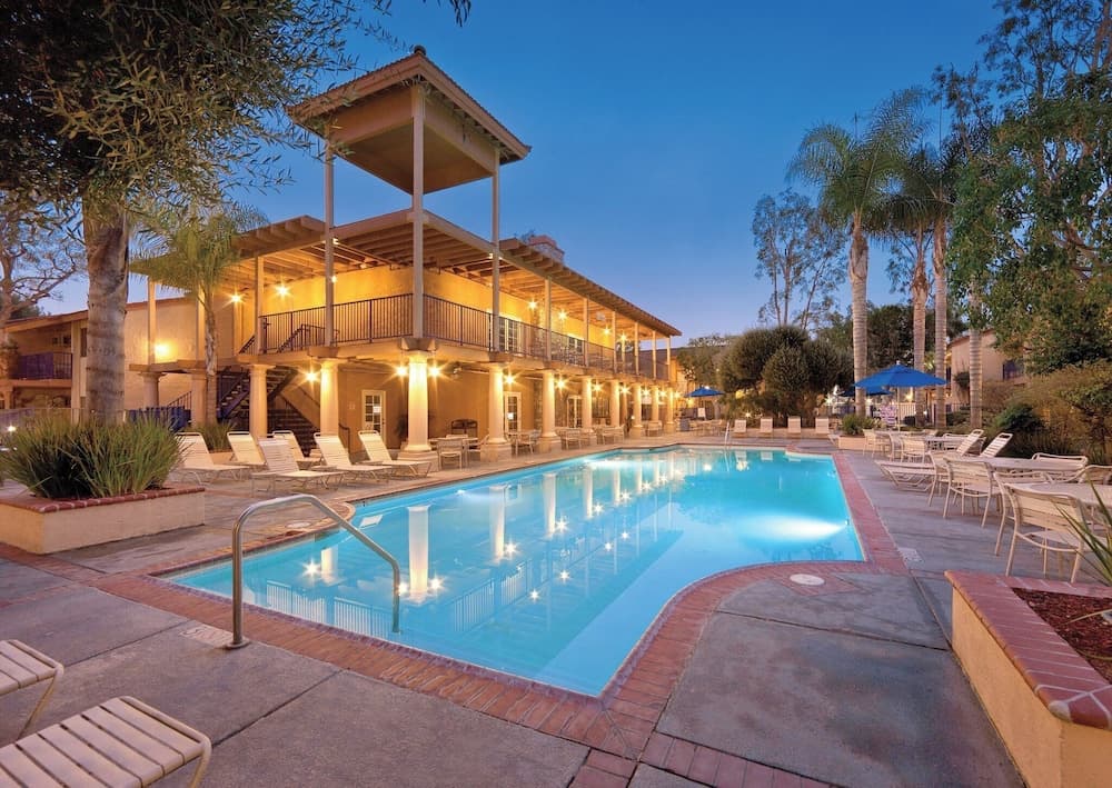 Anaheim Resort Condos featured exterior or lobby in Anaheim, CA — similar hotel