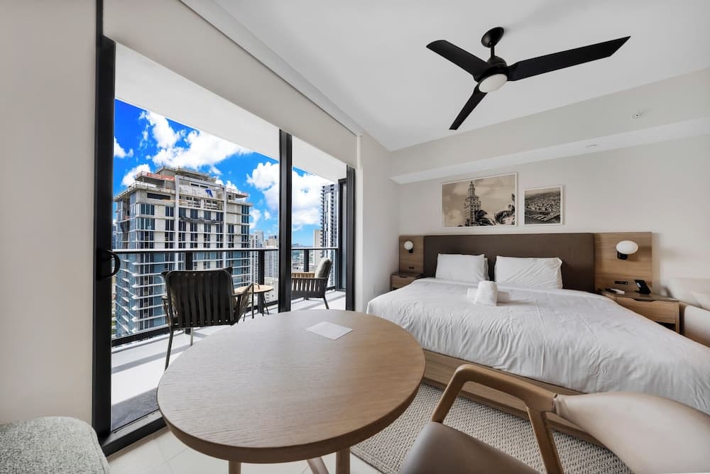 City Escape Stylish Studio in DTW Miami featured exterior or lobby in Miami, FL — similar hotel