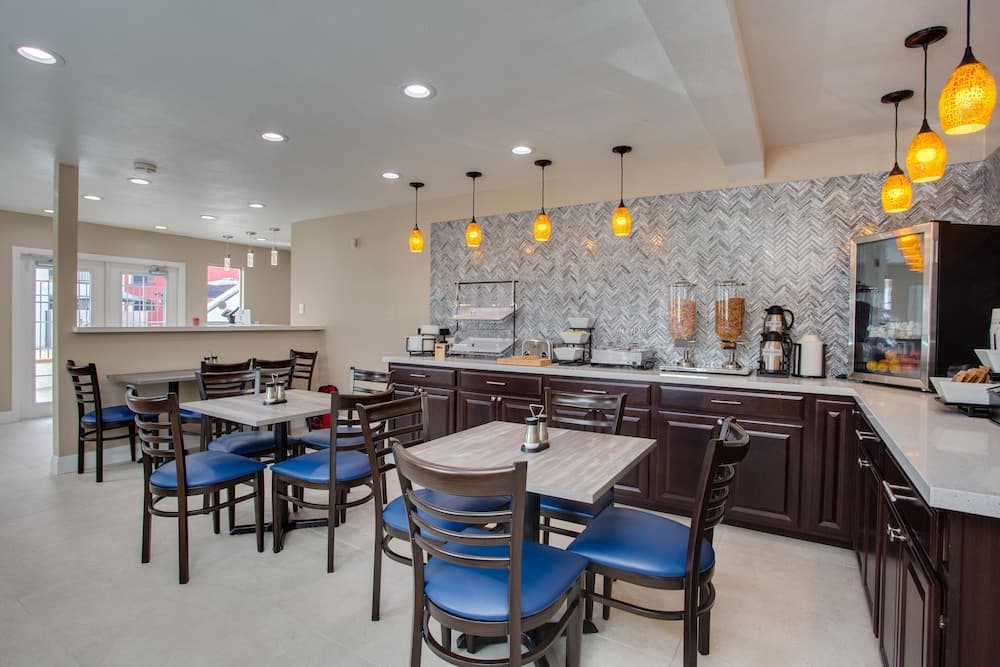 Quality Inn San Diego South - Chula Vista gallery photo in Chula Vista, CA — image 8