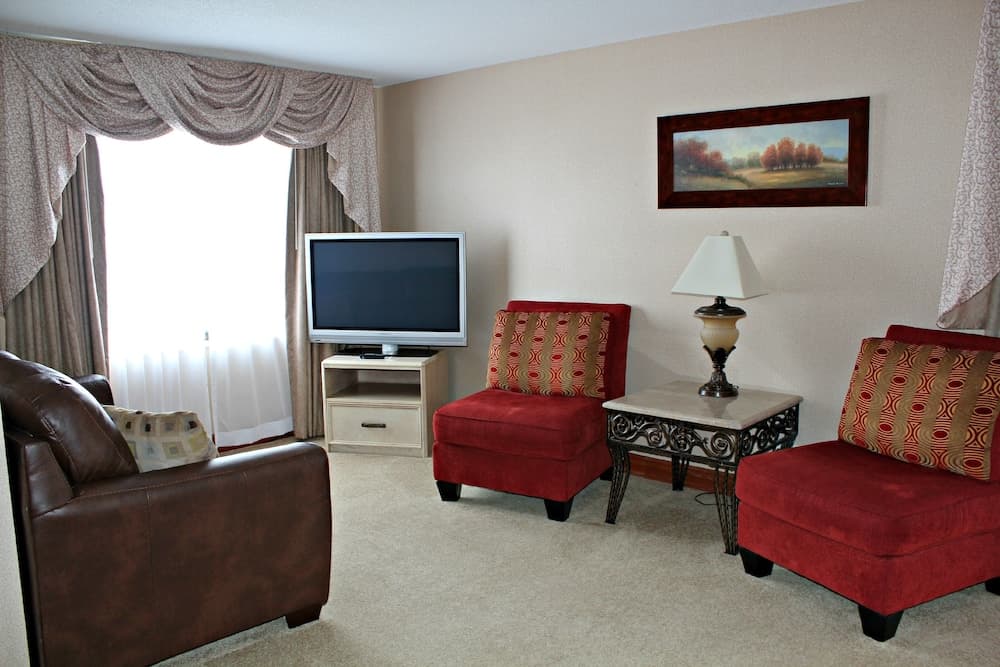 Express Suites Riverport Inn & Suites gallery photo in Winona, MN — image 57