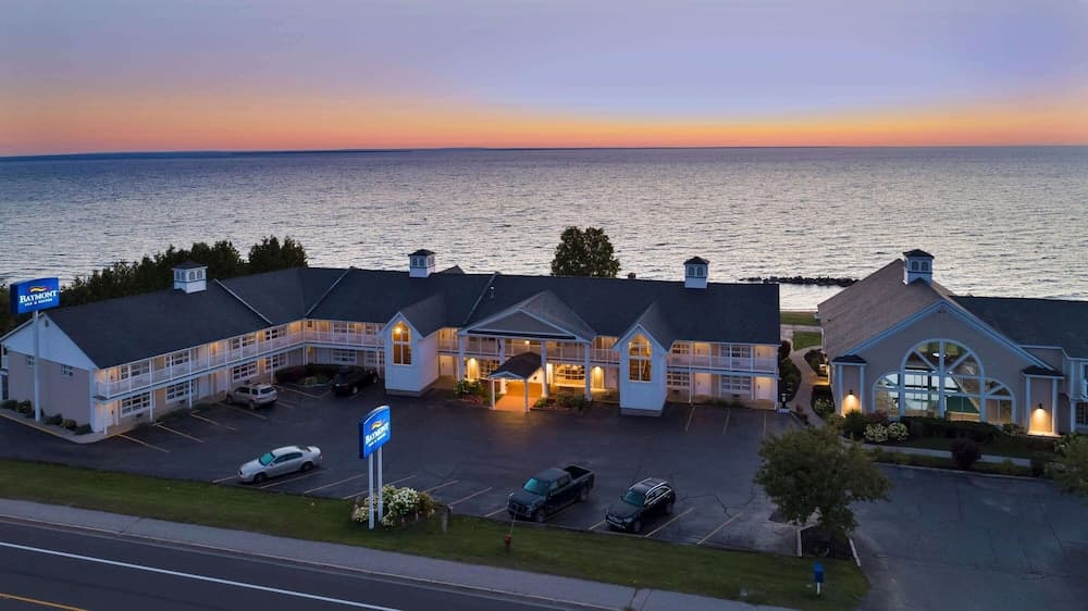 Baymont by Wyndham St. Ignace Lakefront featured exterior or lobby in St Ignace, MI — similar hotel