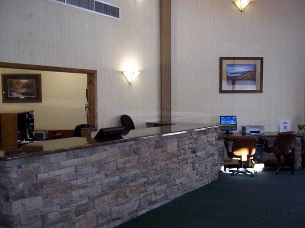 Laurel Point Resort interior in Gatlinburg, TN — gallery photo 2