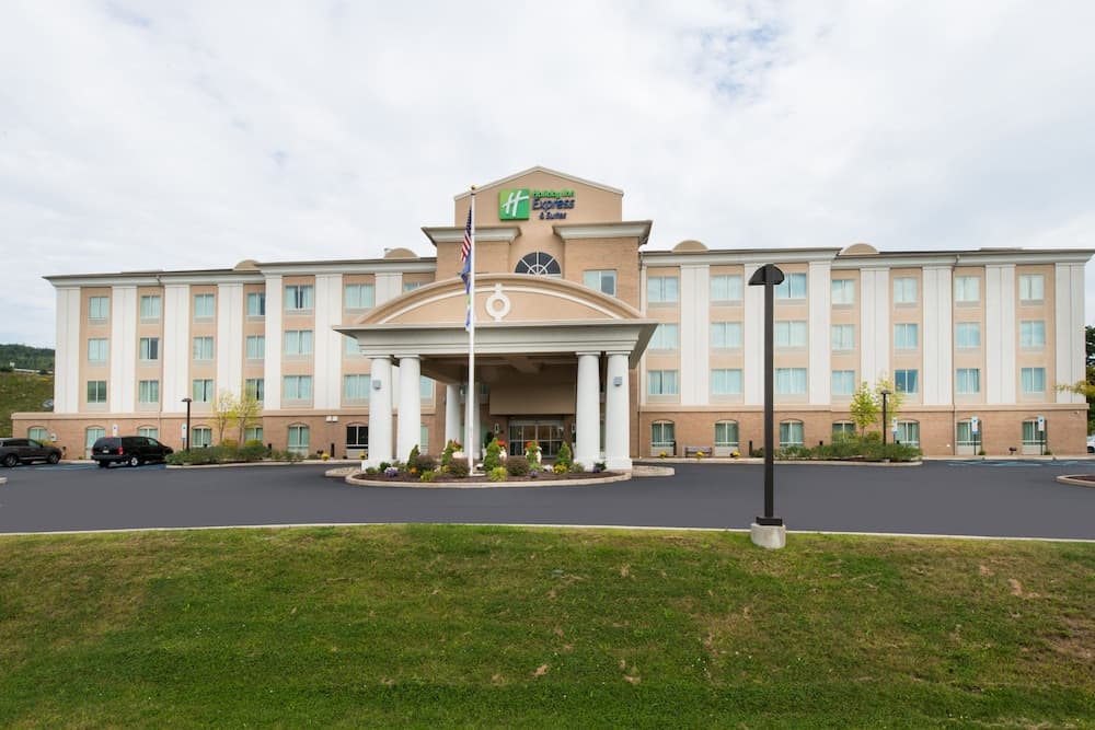 Holiday Inn Express Hotel and Suites Scranton by IHG — hotel in Scranton, Pennsylvania