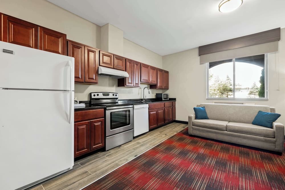 Best Western Dartmouth-New Bedford gallery photo in North Dartmouth, MA — image 25