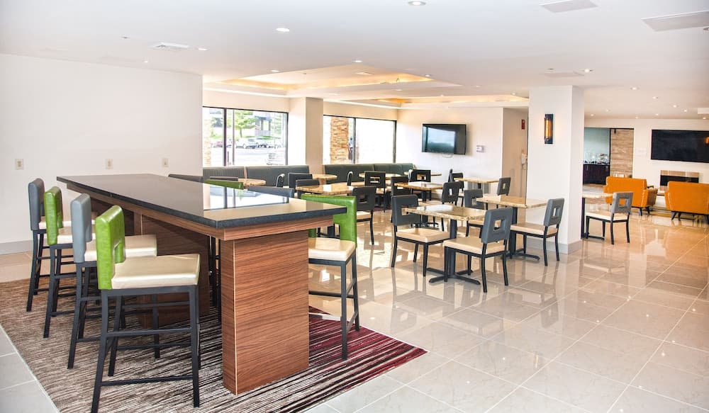 MainStay Suites Springfield IL interior in Springfield, IL — gallery photo 2