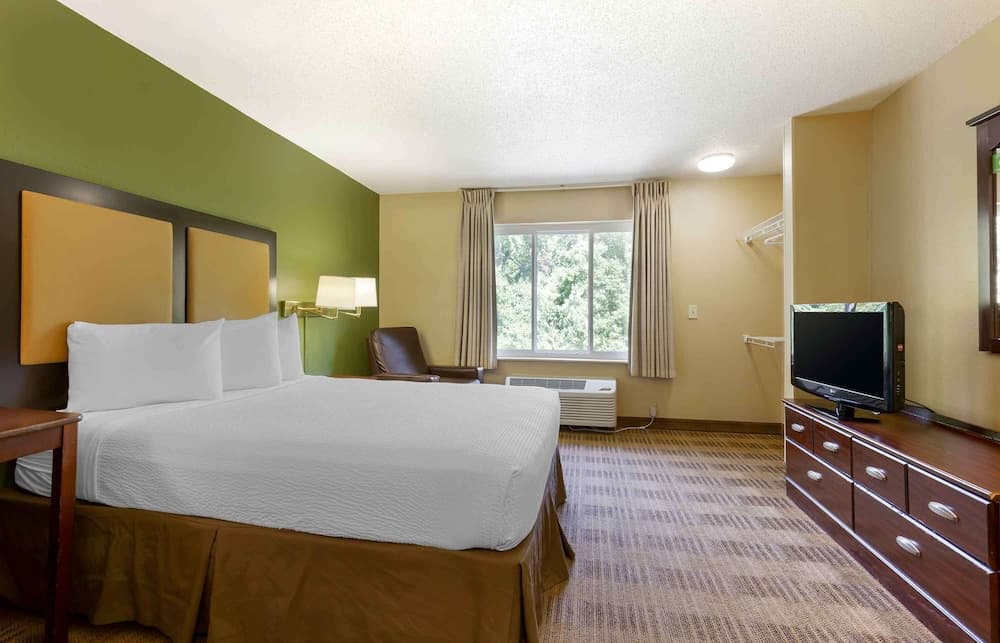 Extended Stay America Suites Washington DC Landover interior in Upper Marlboro, MD — gallery photo 2