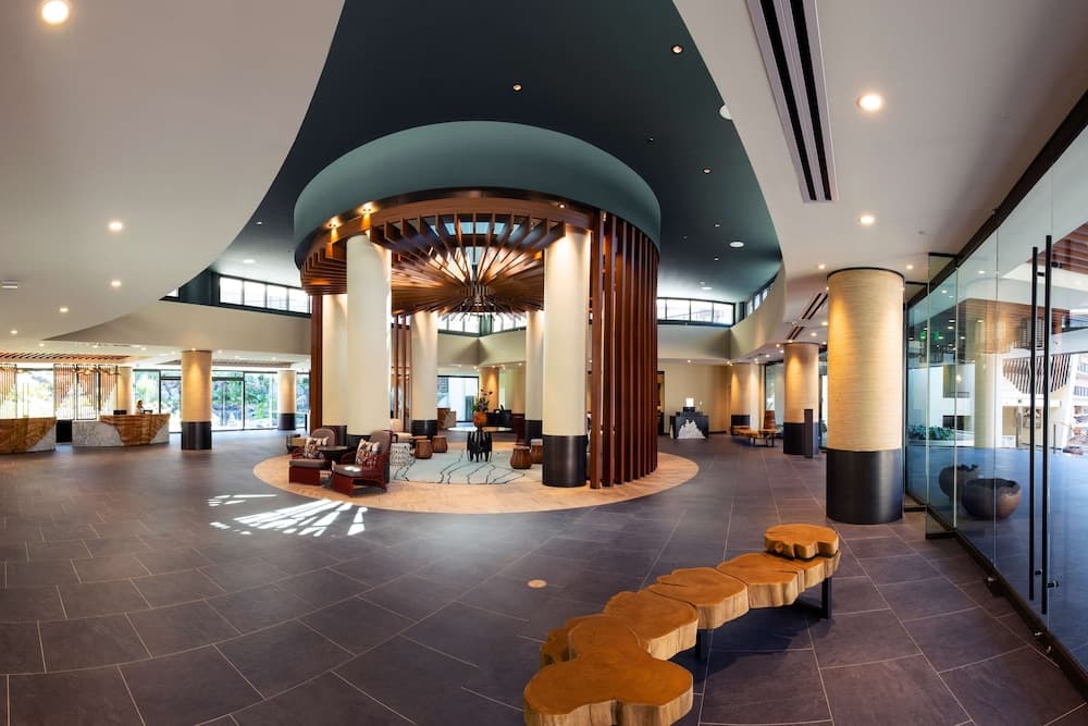 Hilton Grand Vacations Club Ocean Tower Waikoloa Village interior in Waikoloa, HI — gallery photo 2
