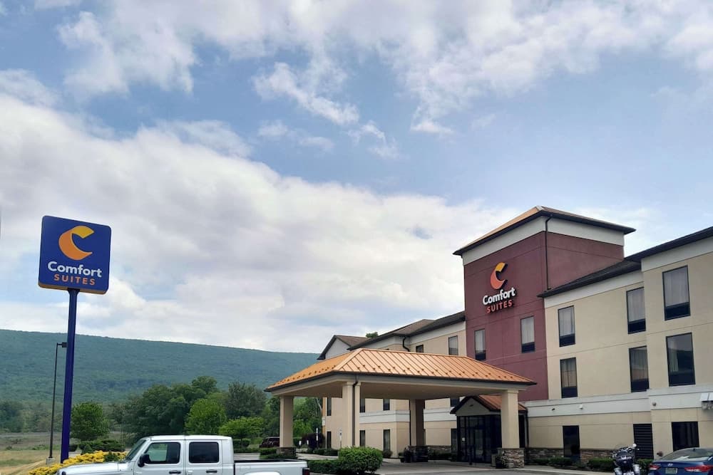 Comfort Suites Altoona North — hotel in Altoona, Pennsylvania