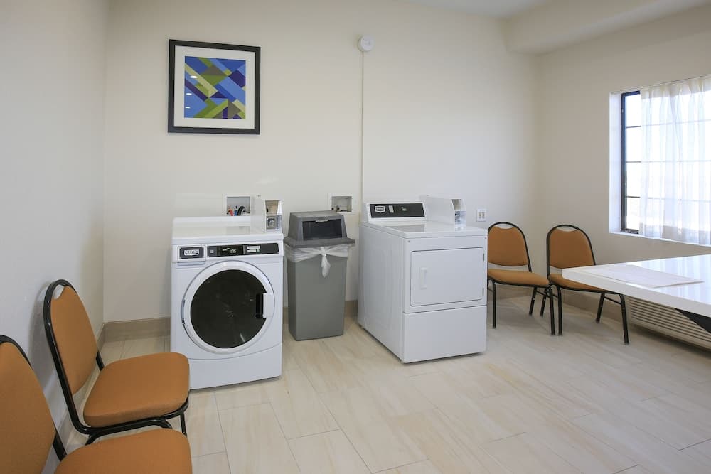 Holiday Inn Express Hotel & Suites Hesperia by IHG gallery photo in Hesperia, CA — image 13