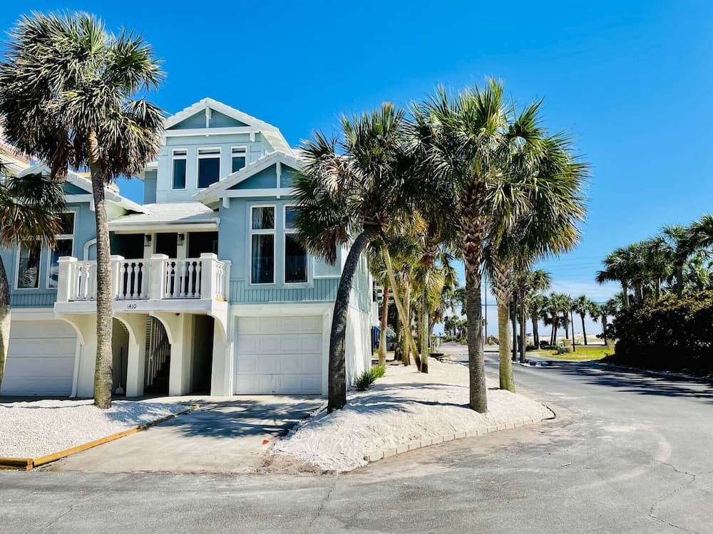 Days Like This -spacious Home Steps From the Beach — hotel in Navarre, Florida