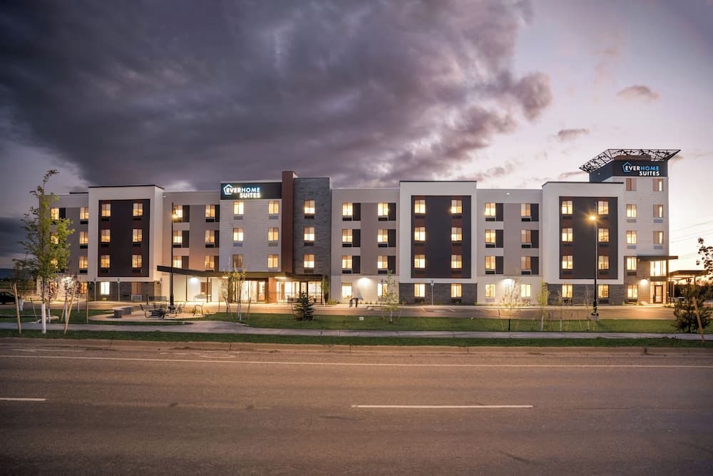 Everhome Suites Somerset - South Brunswick — hotel in Franklin, Indiana
