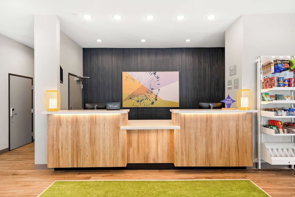 Spark by Hilton Mansfield interior in Mansfield, LA — gallery photo 2