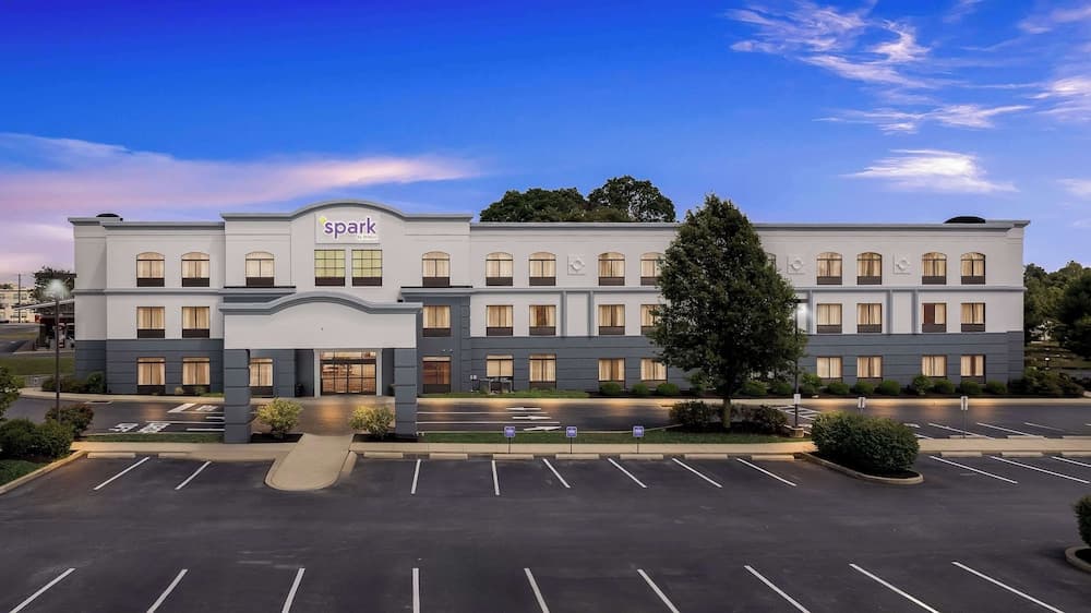 Spark by Hilton Lancaster Dutch Country featured exterior or lobby in Lancaster, PA — similar hotel