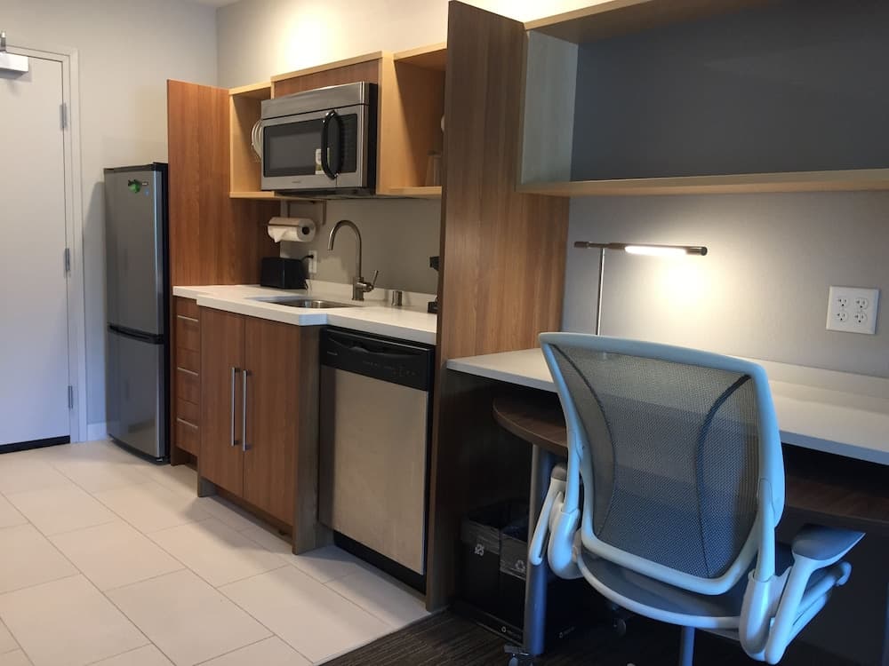 Home2Suites by Hilton Dupont, WA gallery photo in Tacoma, WA — image 7