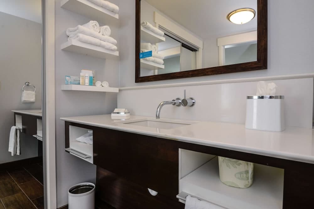 Hampton Inn Brighton gallery photo in Brighton, MI — image 54