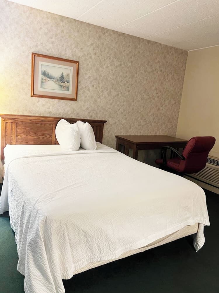 Blue Way Inn & Suites La Crosse gallery photo in La Crosse, WI — image 10