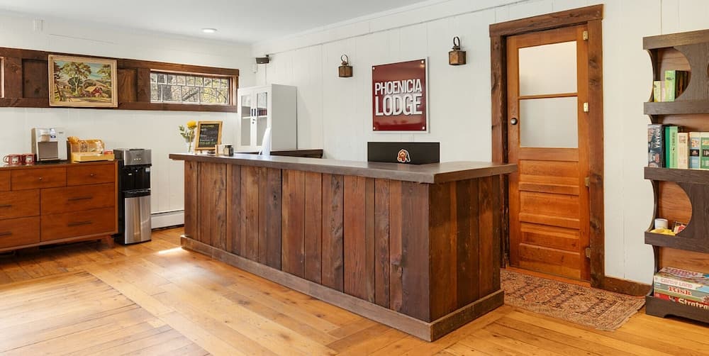 Phoenicia Lodge interior in Phoenicia, NY — gallery photo 2