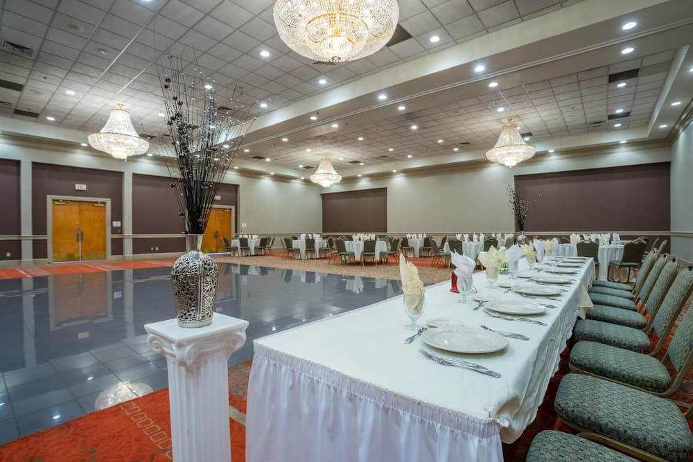 Holiday Inn Harrisburg - Hershey Area, I-81 by IHG gallery photo in Grantville, PA — image 53