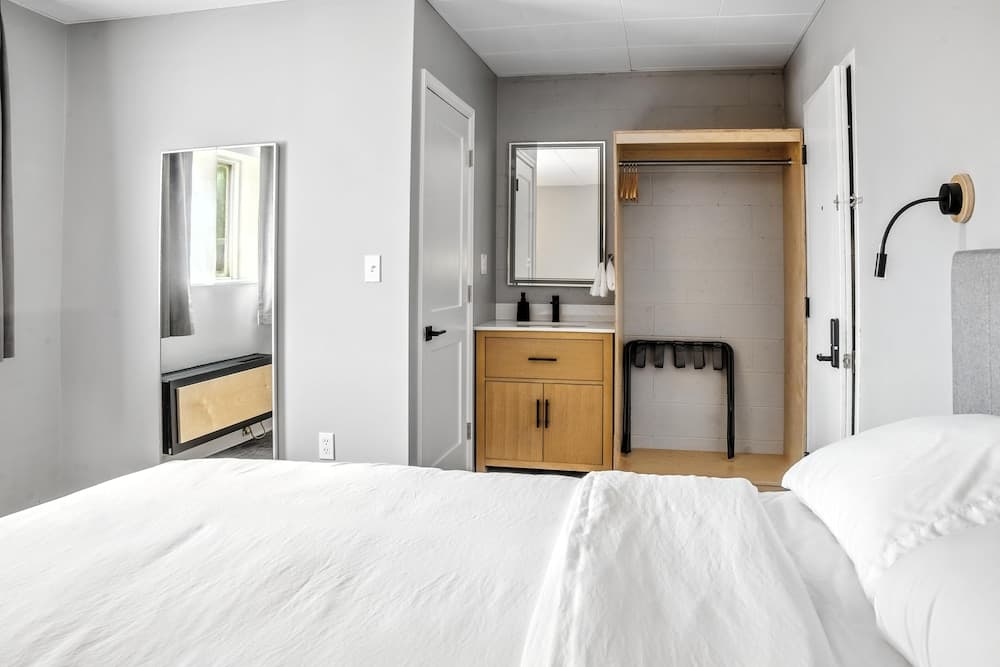 The Mulberry interior in Logan, OH — gallery photo 2