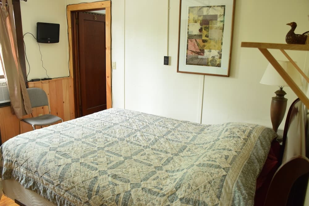 The Baseball Hotel gallery photo in Richfield Springs, NY — image 119