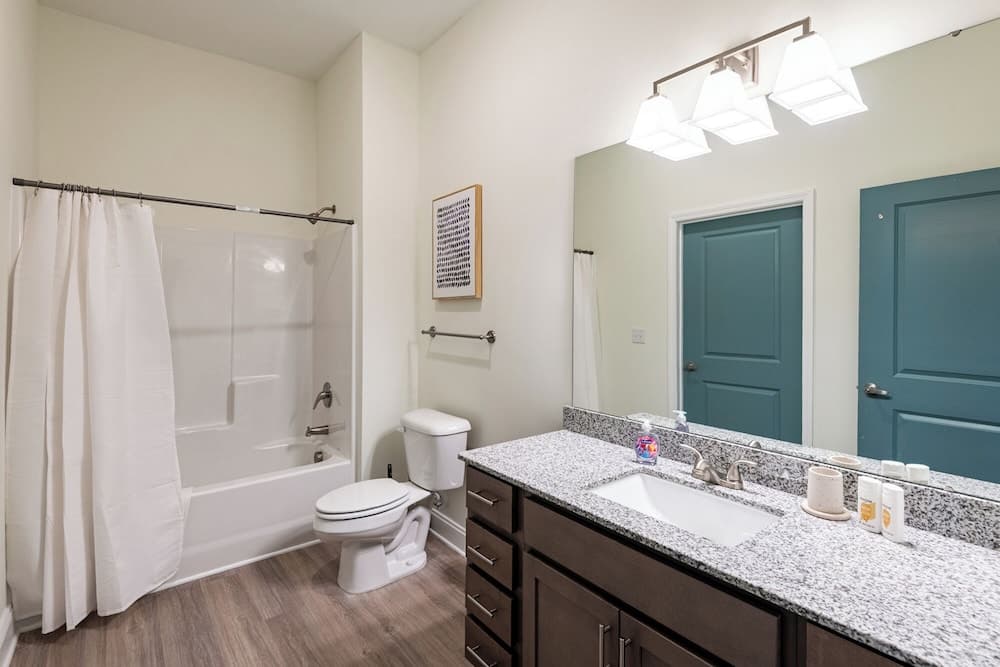 Landing Apartments Leland interior in Leland, NC — gallery photo 2