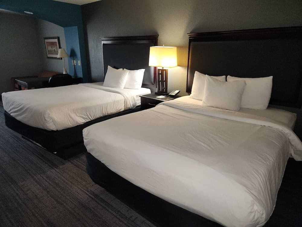 Stay Express Inn & Suites - Mobile AL interior in Mobile, AL — gallery photo 2