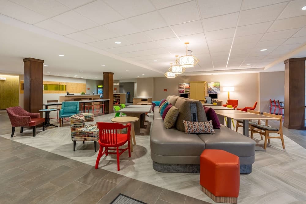 Home2 Suites by Hilton Pocatello, ID interior in Pocatello, ID — gallery photo 2