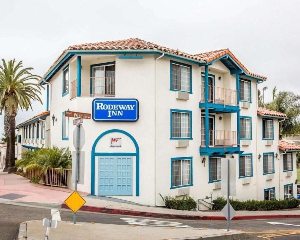 Hotel Avenida, San Clemente Beach featured exterior or lobby in San Clemente, CA — similar hotel