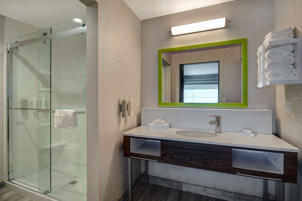 Hampton Inn & Suites Ontario Rancho Cucamonga gallery photo in Rancho Cucamonga, CA — image 46
