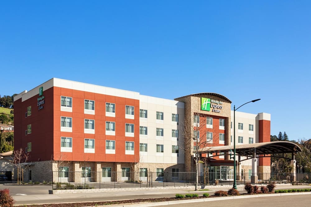 Holiday Inn Express & Suites Hayward - Castro Valley by IHG gallery photo in Hayward, CA — image 35