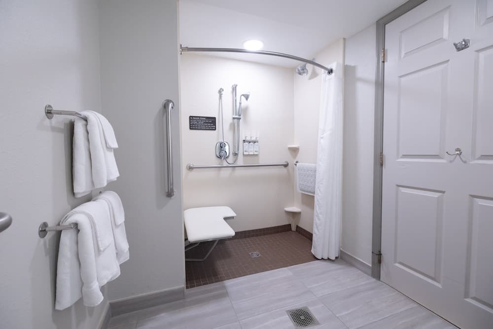 Holiday Inn Express Hotel & Suites Frackville by IHG gallery photo in Frackville, PA — image 16