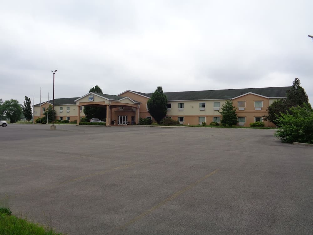 Fairgrounds Inn — hotel in Du Quoin, Illinois